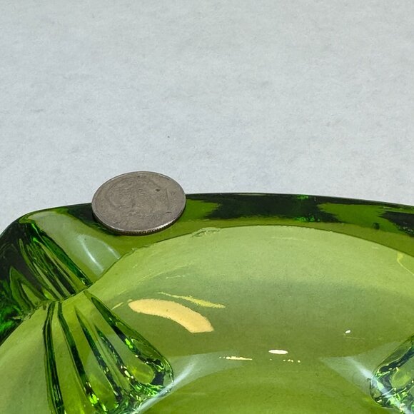 Vintage Mid-Century Green Glass Ashtray Square 4.5" Retro Heavy Art Glass - Picture 12 of 13